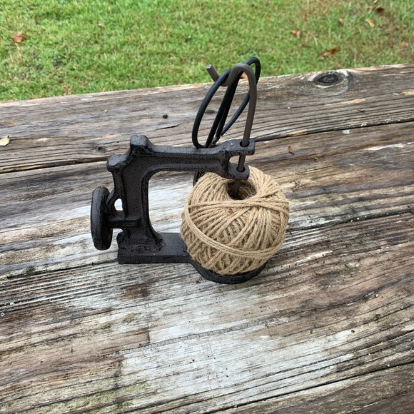 Cast Iron Twine Holder and Scissors - Picture 7 of 8